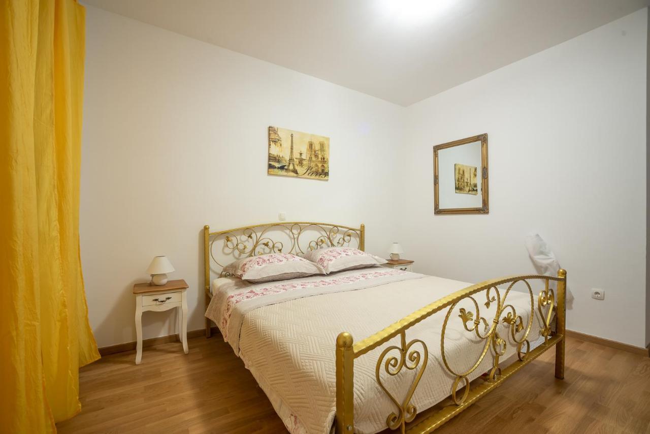 Apartments Sandrina Vrsi Ngoại thất bức ảnh