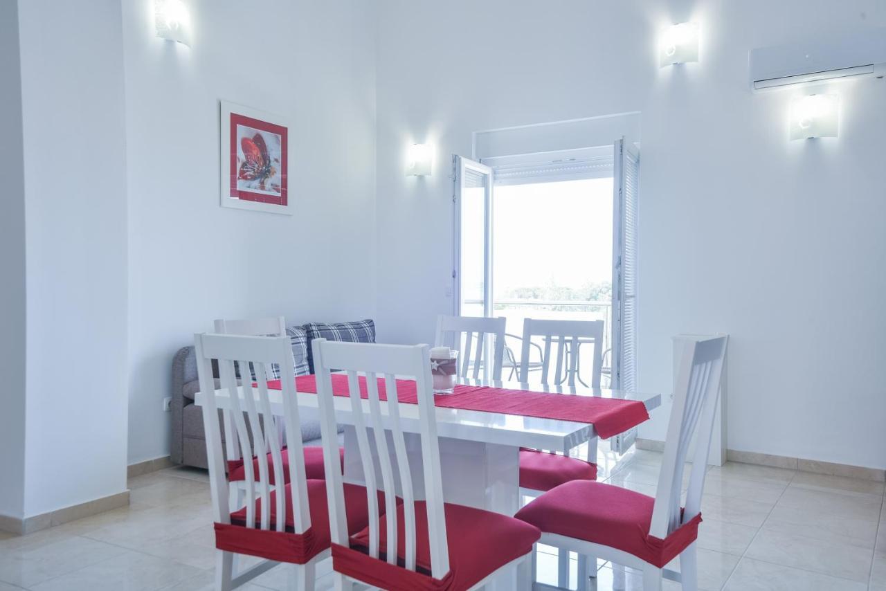 Apartments Sandrina Vrsi Ngoại thất bức ảnh