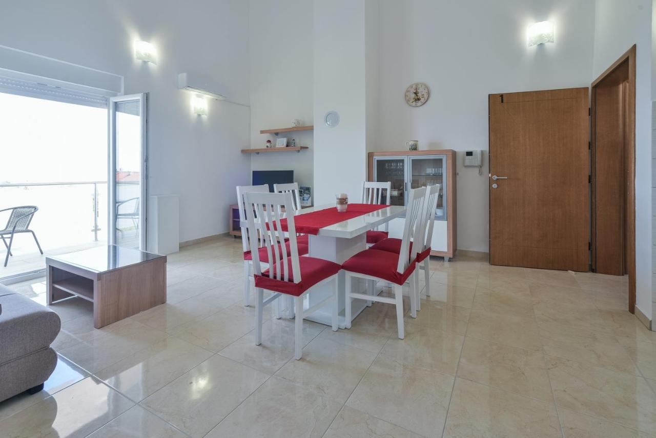 Apartments Sandrina Vrsi Ngoại thất bức ảnh
